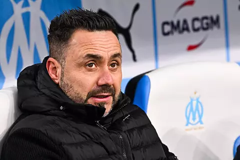 تقارير: توتنهام يفاوض دي زيربي لتدريب الفريق